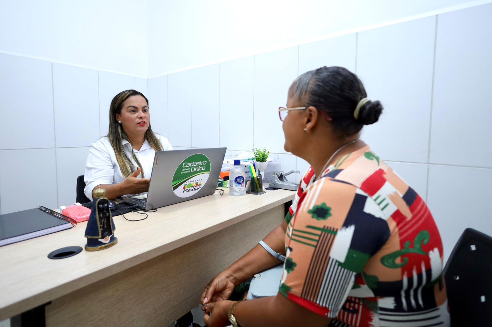 Cadastro Único e Bolsa Família: Prefeitura de Atalaia orienta população sobre a diferença e importância da atualização dos dados